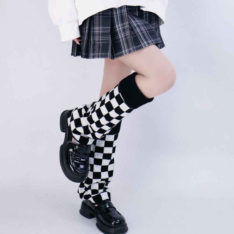 Siyah Beyaz Damalı Bacak Isıtı - Boot Sock Slouchy incelemesi ve fiyatı