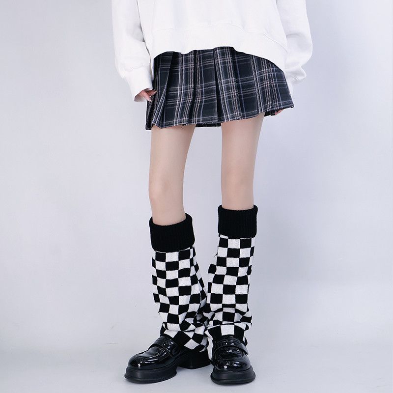 Siyah Beyaz Damalı Bacak Isıtı - Boot Sock Slouchy incelemesi ve fiyatı
